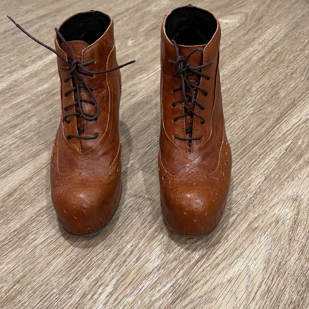 Collection Privee? Size 36.5